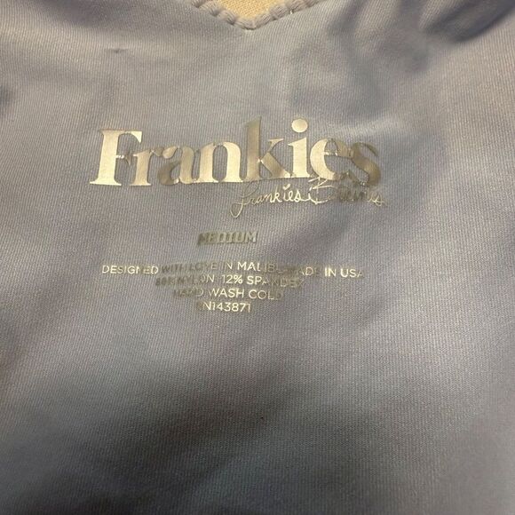 Frankies Bikinis Gavin Top and Enzo Bottom in Cloud - top small, bottom medium - Picture 9 of 11